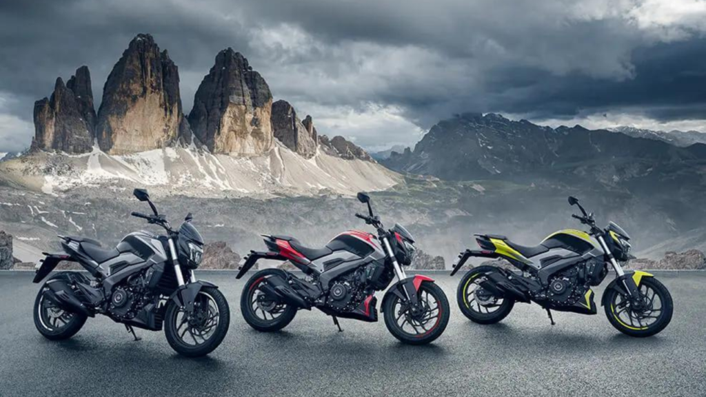 Bajaj Dominar 250 Price: गन मशीन वाला साइलेंसर आवाज सुनकर चौंक जाओगे 